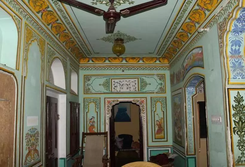ベッドアンドブレックファースト Raj Haveli  A Heritage Samode