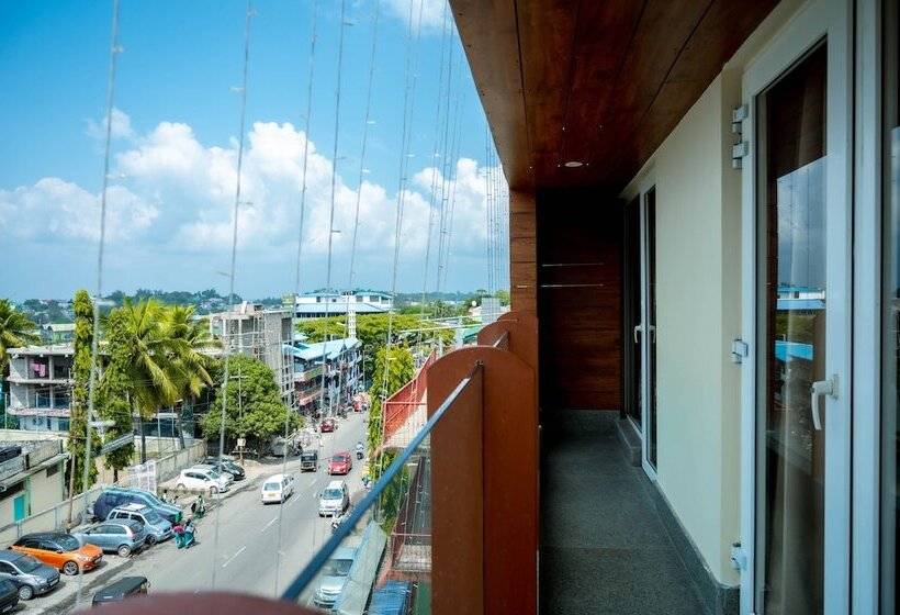 Hotel Mansha Regency