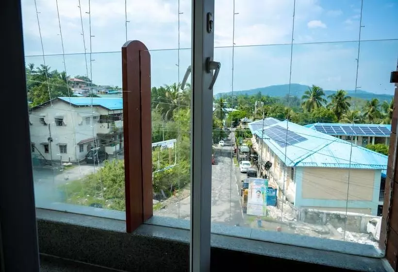 Hotelli Mansha Regency