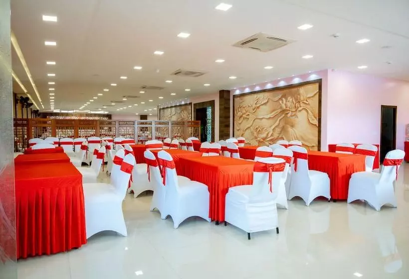 Hotelli Mansha Regency