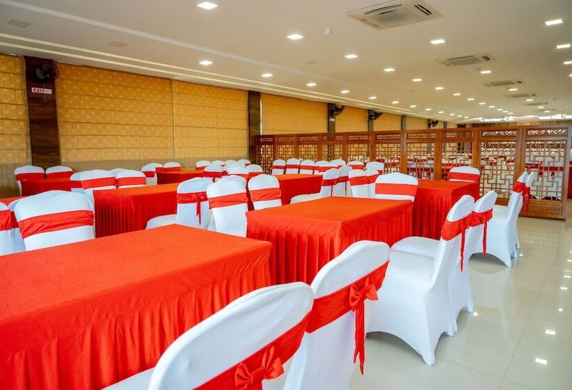 Hotel Mansha Regency