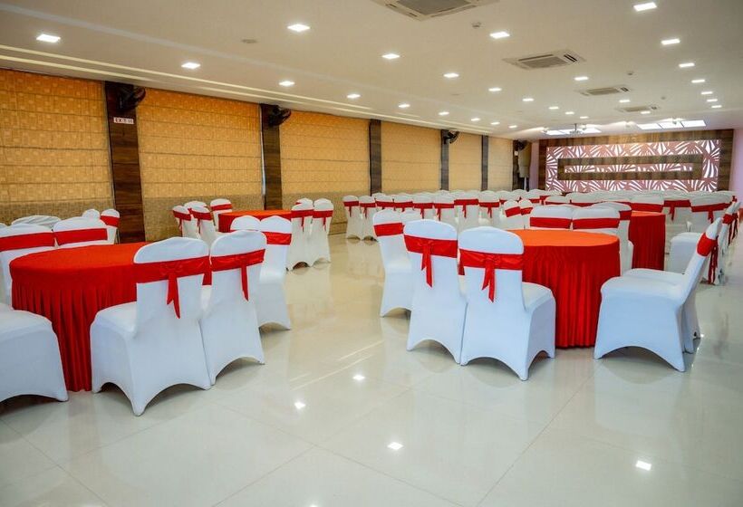 Hotel Mansha Regency