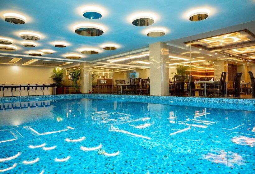 Hotel Mansha Regency