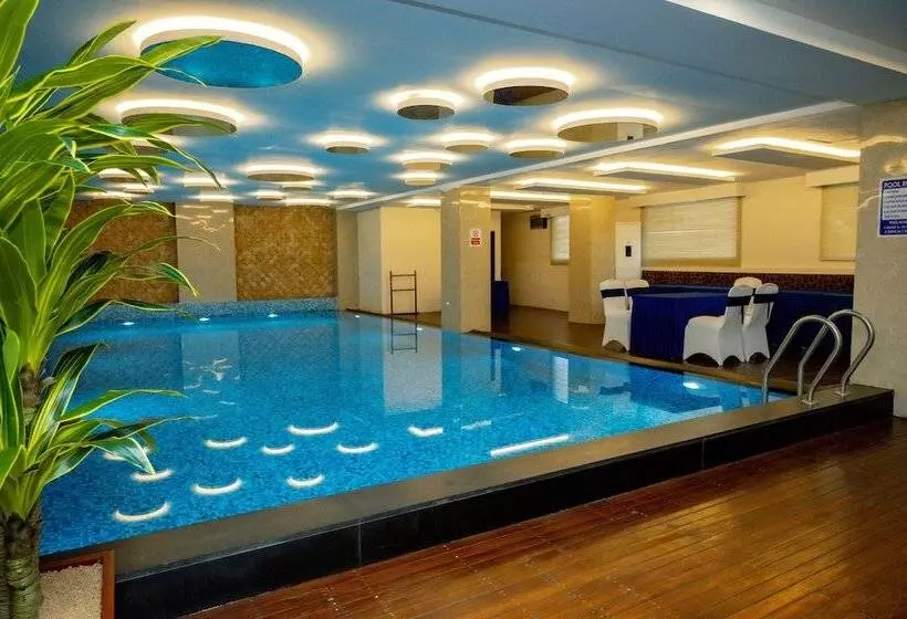 Hotelli Mansha Regency