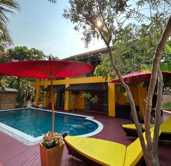 هتل Olivier Boutique