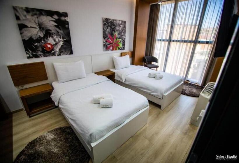 هتل Restorant Delisia