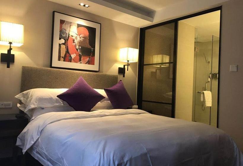 Отель Sanya Great East Sea Junting