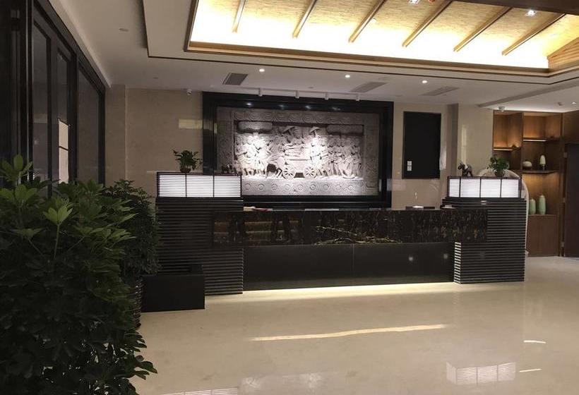 Отель Sanya Great East Sea Junting