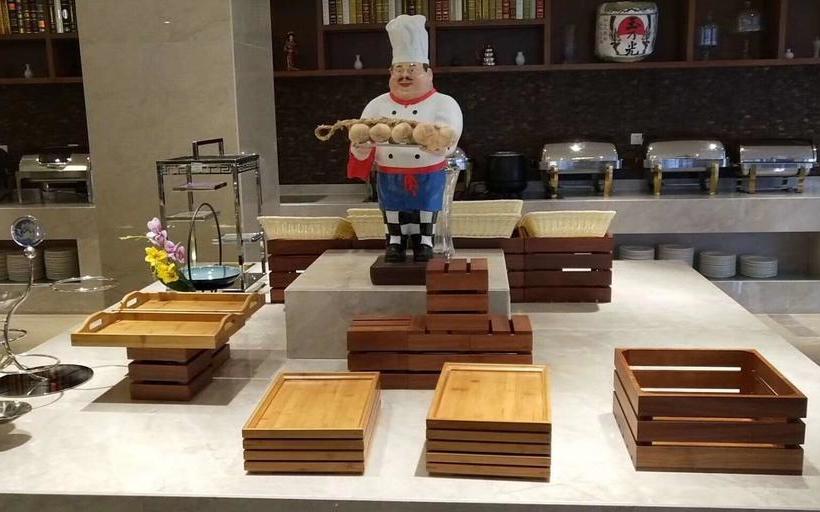 Отель Sanya Great East Sea Junting