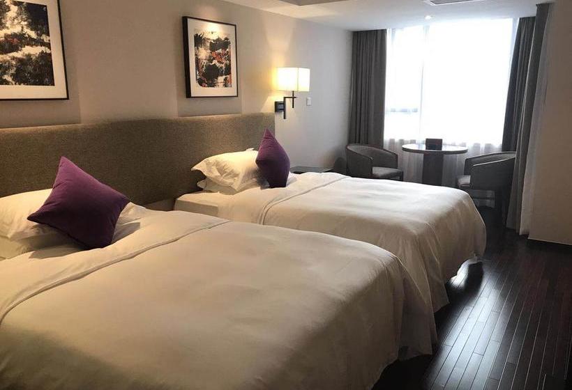 Отель Sanya Great East Sea Junting