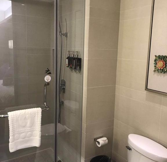 Отель Sanya Great East Sea Junting