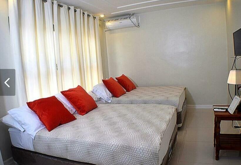 ホテル The Guest House Laoag