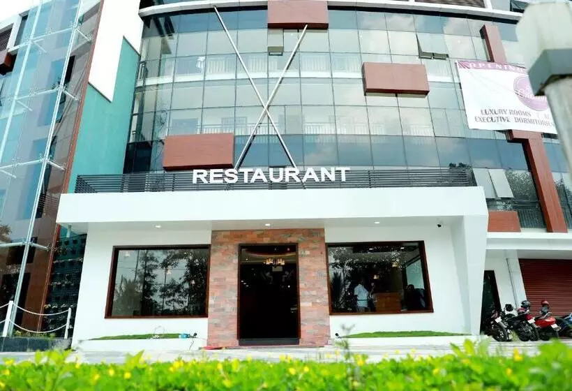 ホテル Wayanad Royal Crown