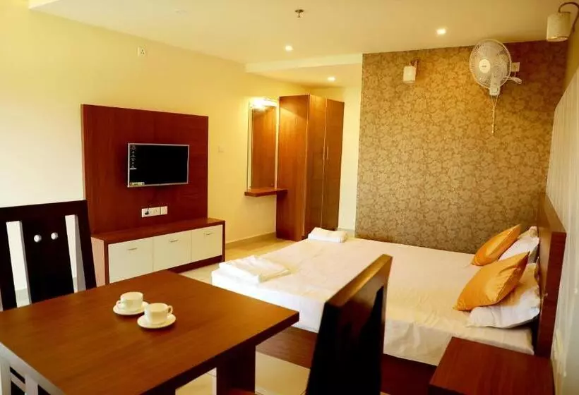 ホテル Wayanad Royal Crown