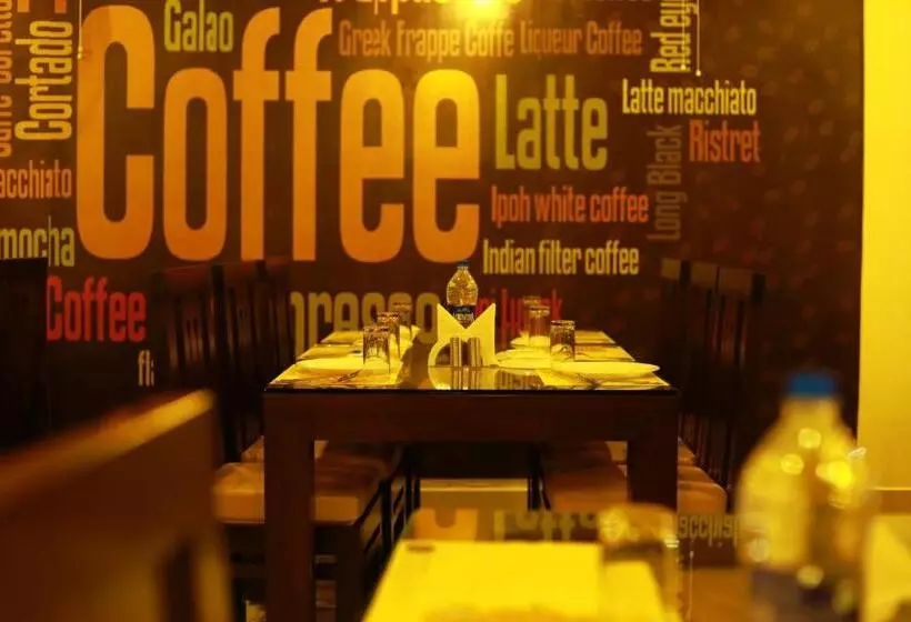 ホテル Wayanad Royal Crown