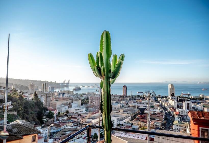 هتل Winebox Valparaiso