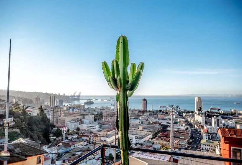 هتل Winebox Valparaiso