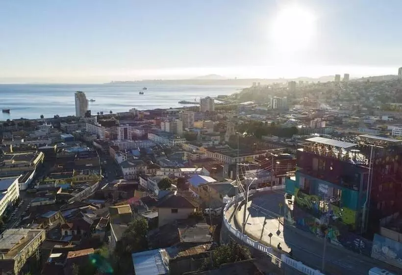 هتل Winebox Valparaiso