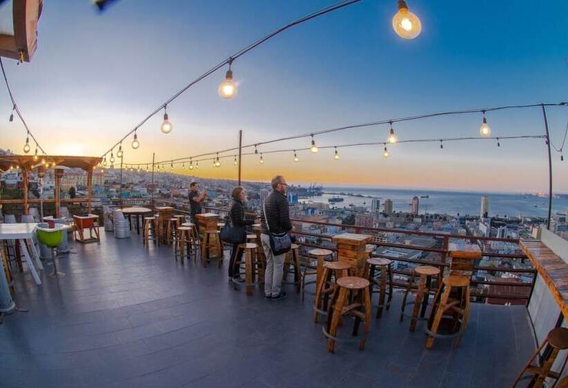 هتل Winebox Valparaiso