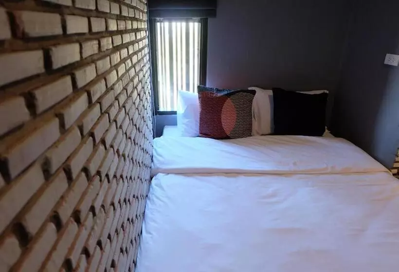 La Malila Hostel