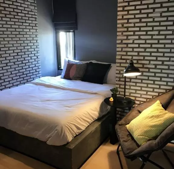 La Malila Hostel