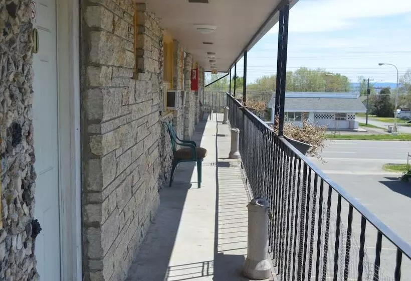 Modern Motel