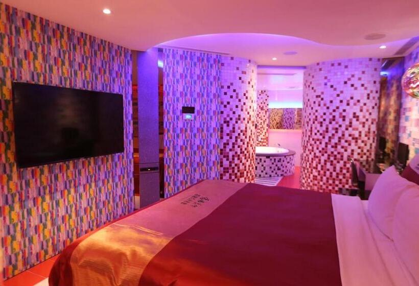 Yosemite Motel Chunghua Branch