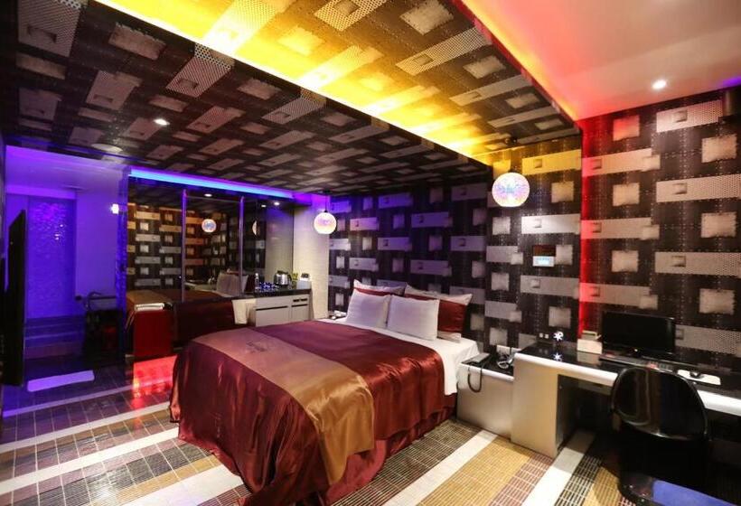 Yosemite Motel Chunghua Branch