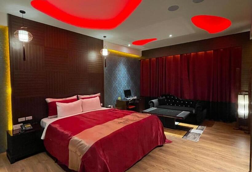 Yosemite Motel Chunghua Branch