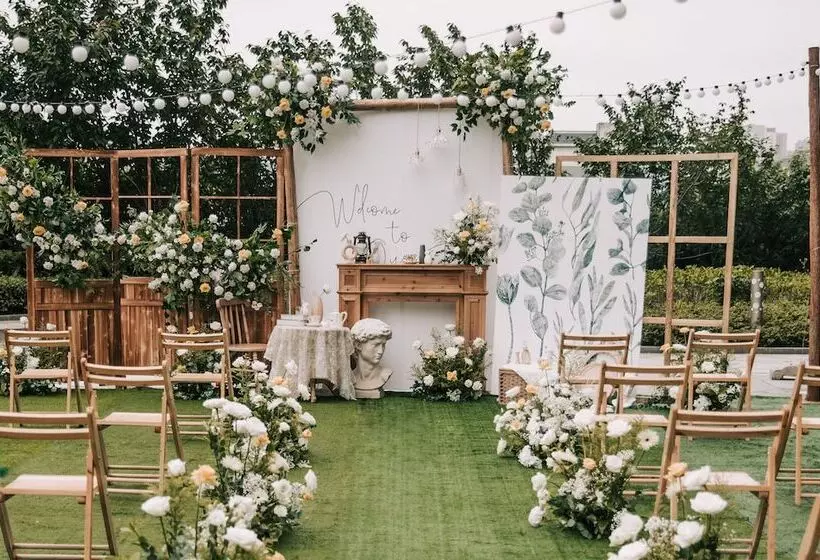 Hotelli Four Points By Sheraton Changsha, Meixi Lake