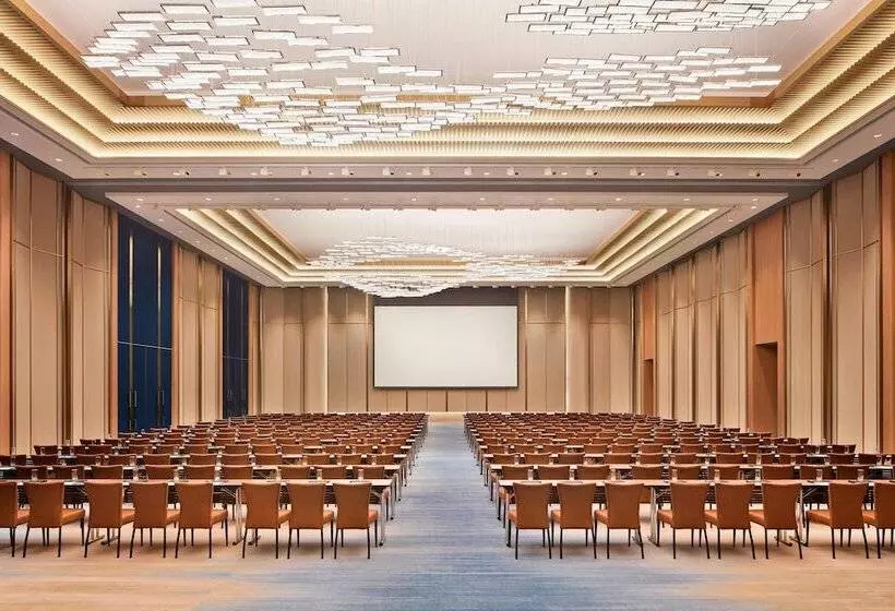 Hotelli Four Points By Sheraton Changsha, Meixi Lake