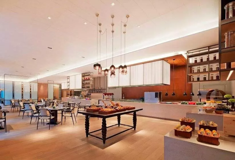 Hotelli Four Points By Sheraton Changsha, Meixi Lake