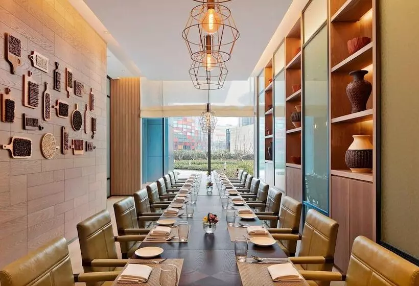 Hotelli Four Points By Sheraton Changsha, Meixi Lake