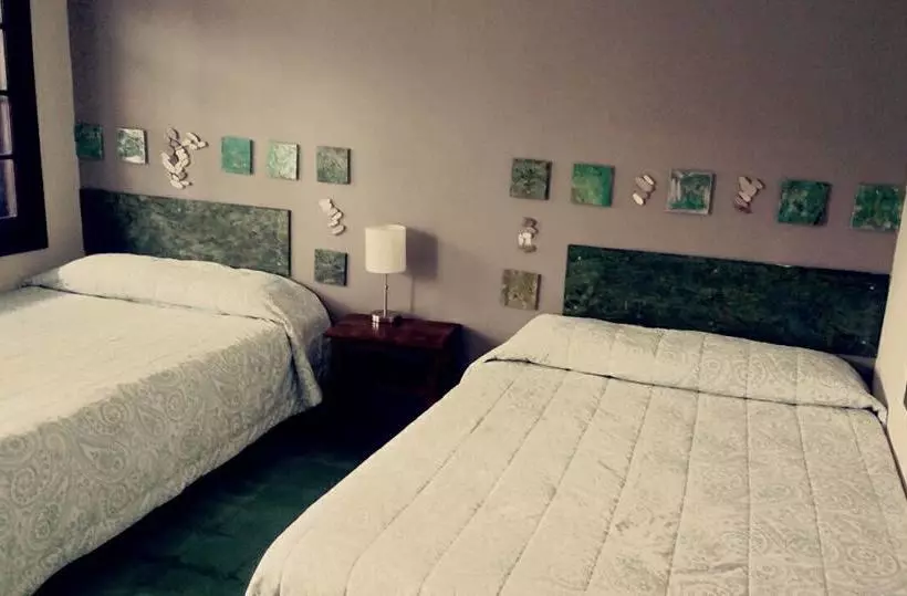هتل Puerta De Jade