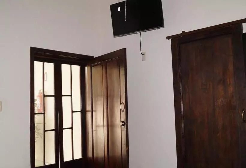 هتل Puerta De Jade