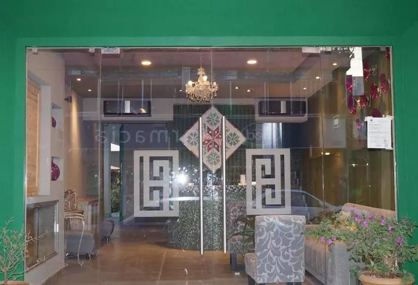 هتل Puerta De Jade