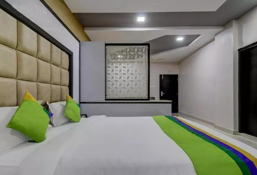 ホテル Treebo Sahara Suites