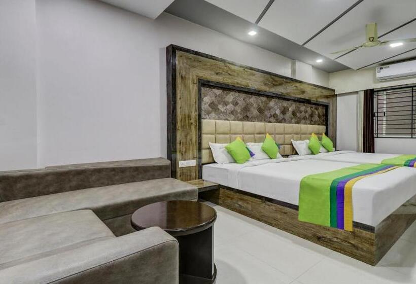 Hôtel Treebo Sahara Suites