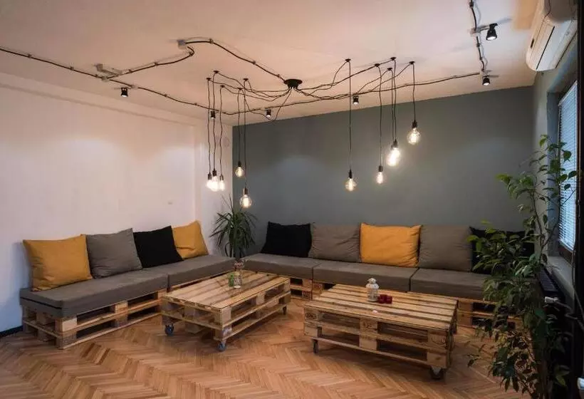 Nordic Hostel N Box