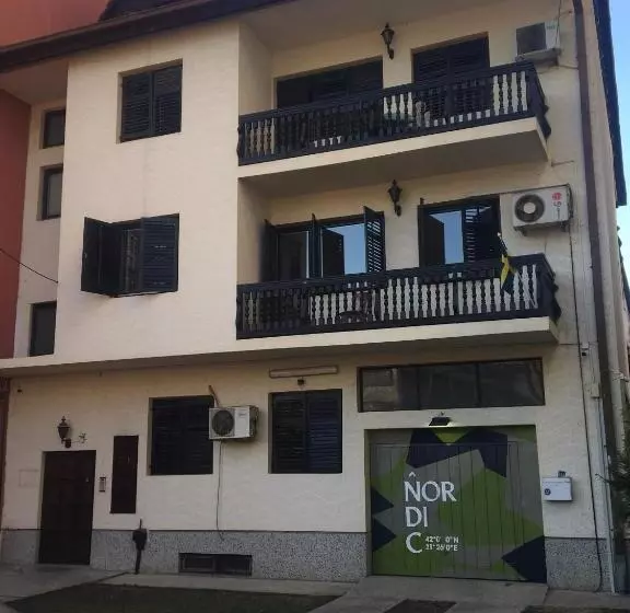 Nordic Hostel N Box