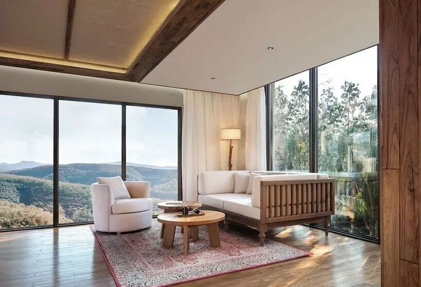 Hotelli Jinghong Bood Panorama Resort Inn
