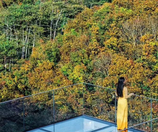 Hotelli Jinghong Bood Panorama Resort Inn