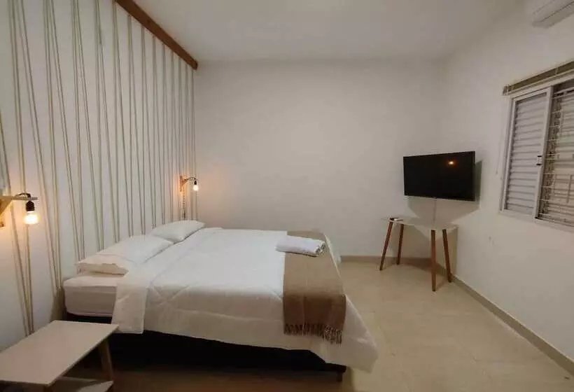 簡易ホテル Sitio Cantin