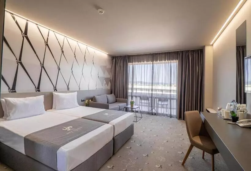 Hotelli Aqua Paradise Resort & Aqua Park