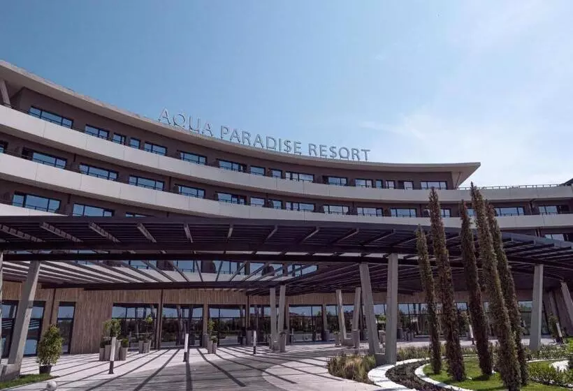 Hotelli Aqua Paradise Resort & Aqua Park