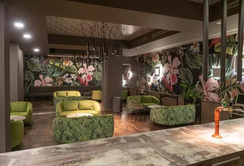 Hotelli Aqua Paradise Resort & Aqua Park