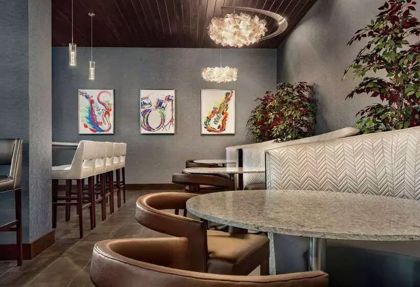 Hotelli Embassy Suites By Hilton Noblesville Indianapolis Convention Center