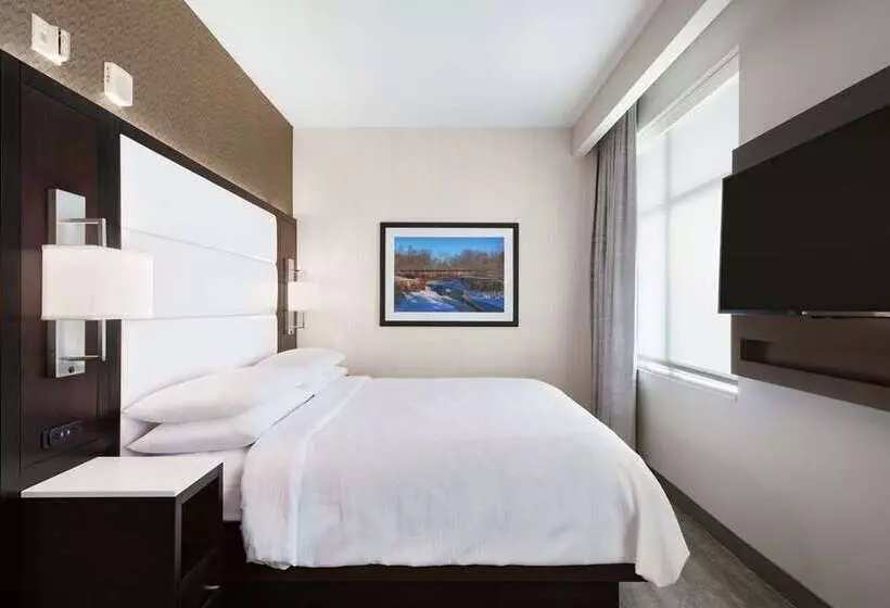 Hotelli Embassy Suites By Hilton Noblesville Indianapolis Convention Center