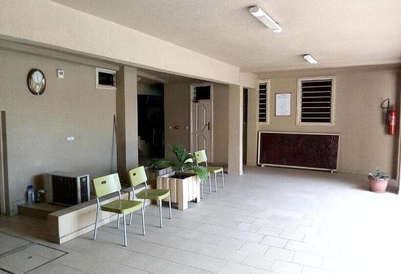 هتل Hôtel Saint Thomas