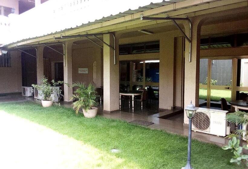 هتل Hôtel Saint Thomas